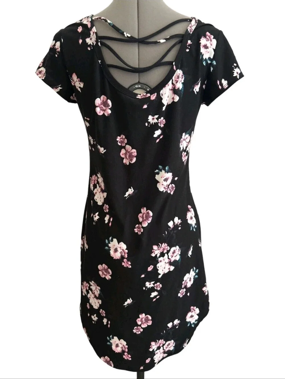 NWOT No Boundaries Black Floral Scoop-Neck Tunic Dress Size XL